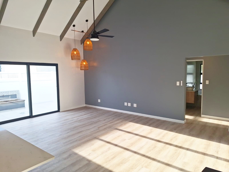 3 Bedroom Property for Sale in Kommetjie Western Cape